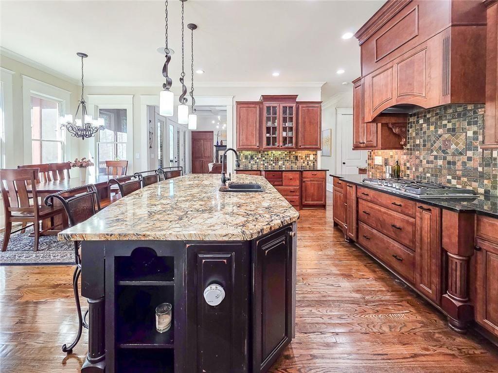 1485 White Rose Court