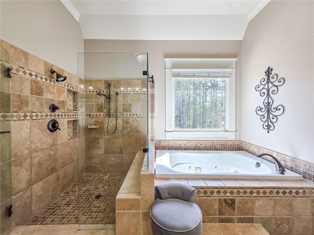 1485 White Rose Court