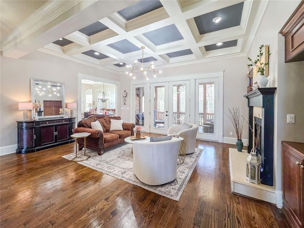 1485 White Rose Court