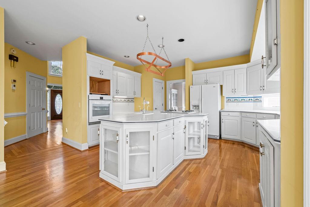 2679 Moon Cabin Drive