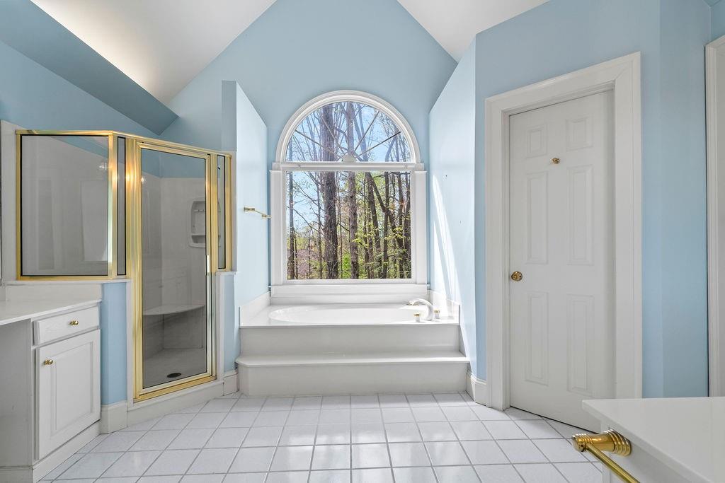 2679 Moon Cabin Drive