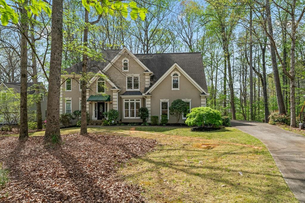 2679 Moon Cabin Drive