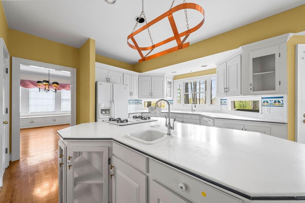 2679 Moon Cabin Drive
