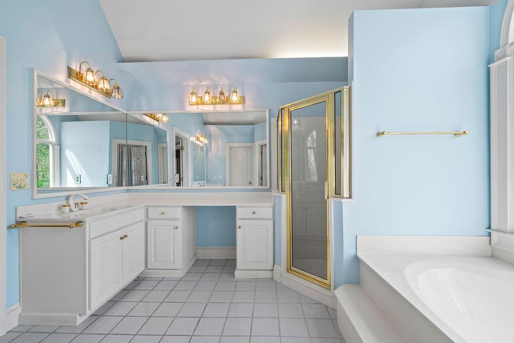 2679 Moon Cabin Drive
