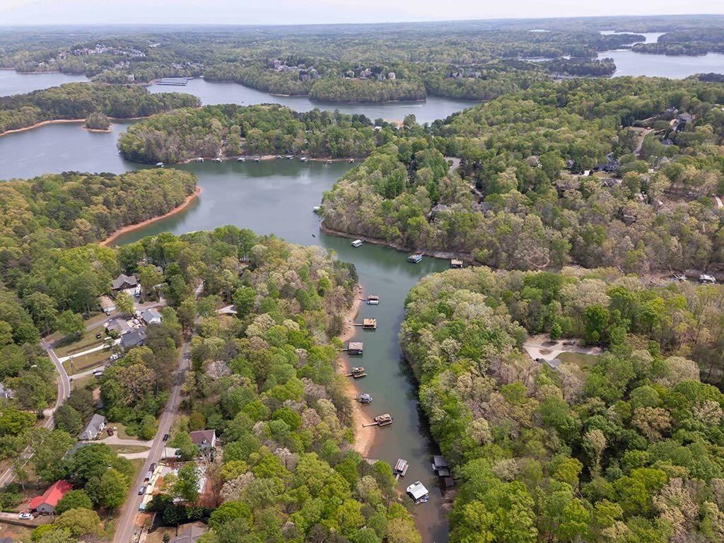 7135 Haw Creek Place