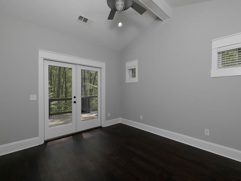 7135 Haw Creek Place