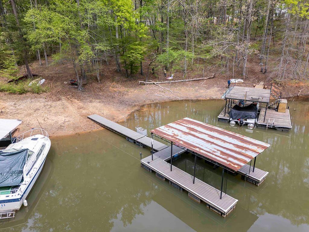 7135 Haw Creek Place