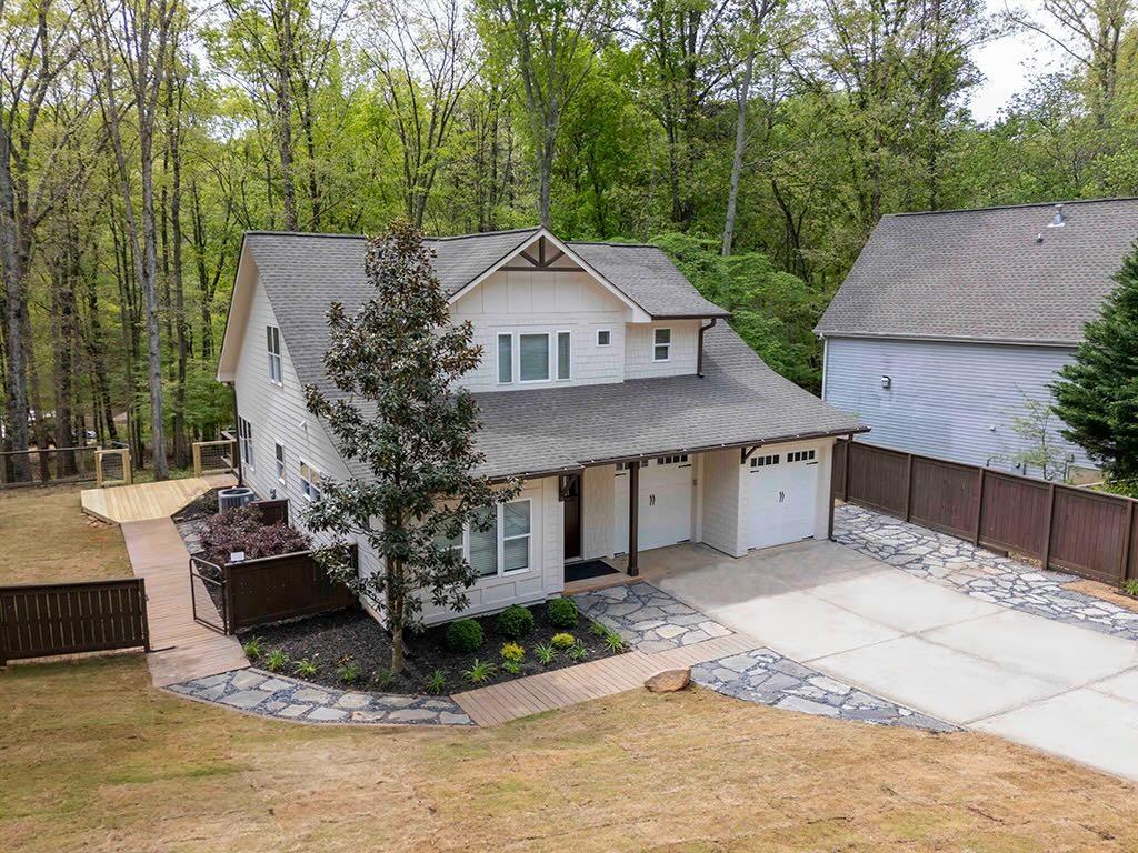 7135 Haw Creek Place