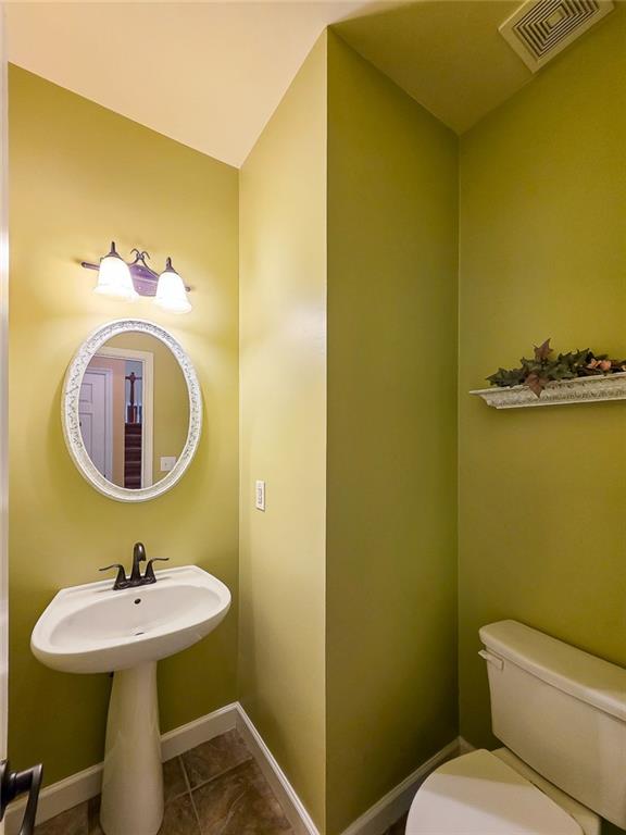 2872 Amesbury Place