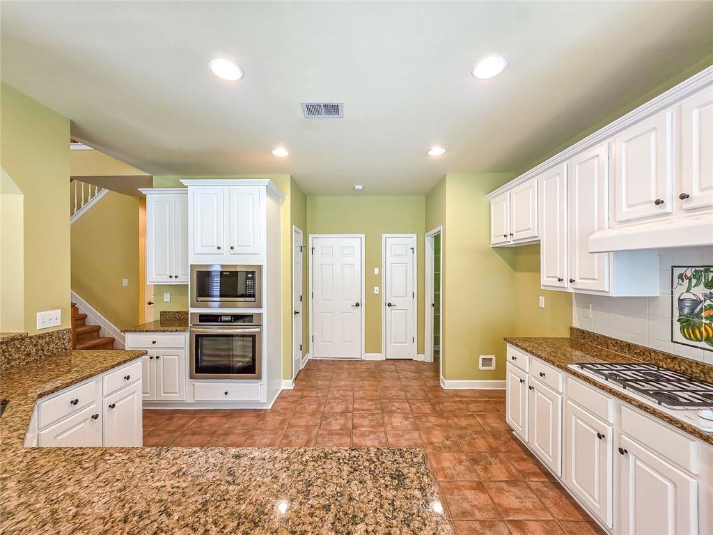 2872 Amesbury Place