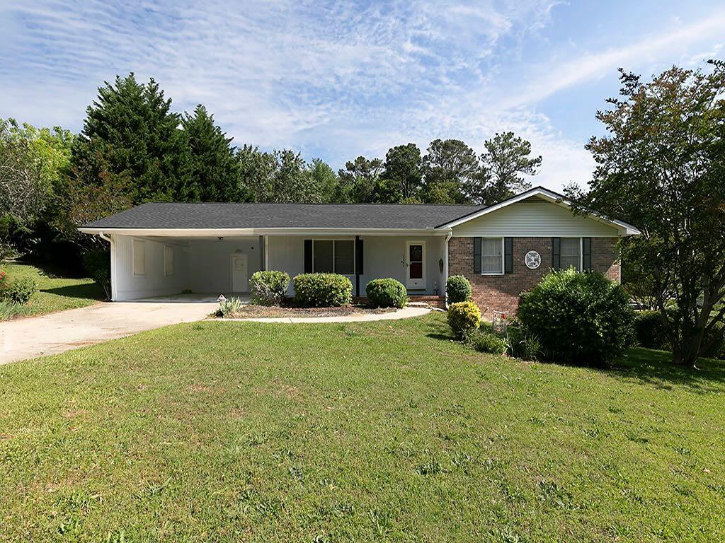 3883 N Pebble Drive