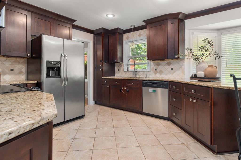 2160 Old Orchard Drive