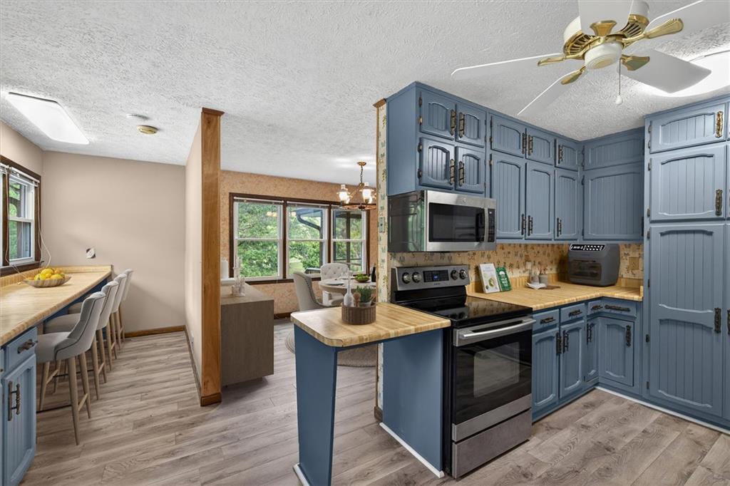 6882 Cowan Mill Rd