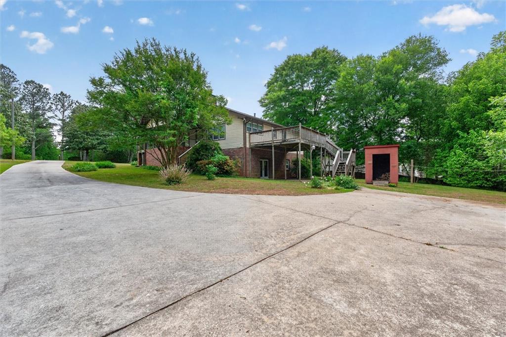 6882 Cowan Mill Rd