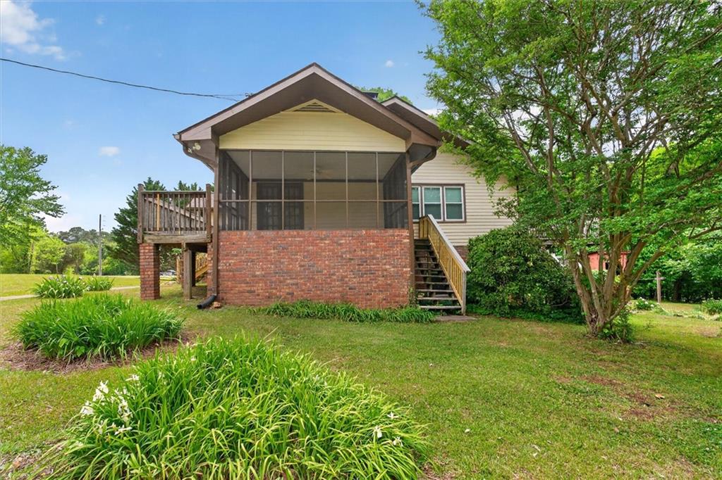 6882 Cowan Mill Rd