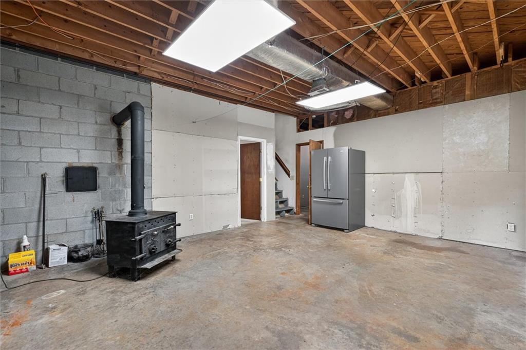 6882 Cowan Mill Rd