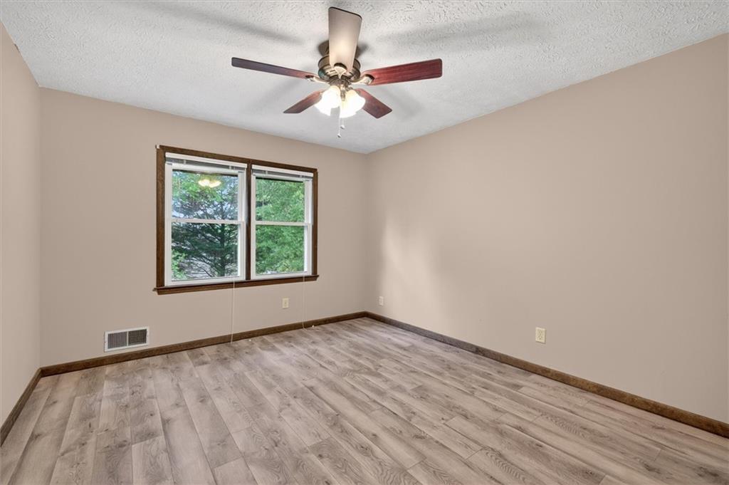 6882 Cowan Mill Rd