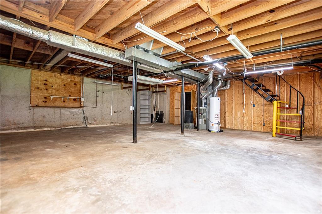 6170 Shallow Wood Lane