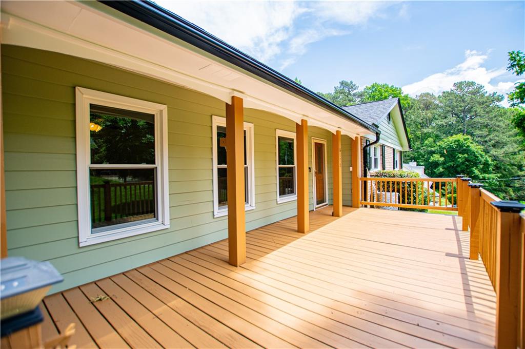 6170 Shallow Wood Lane