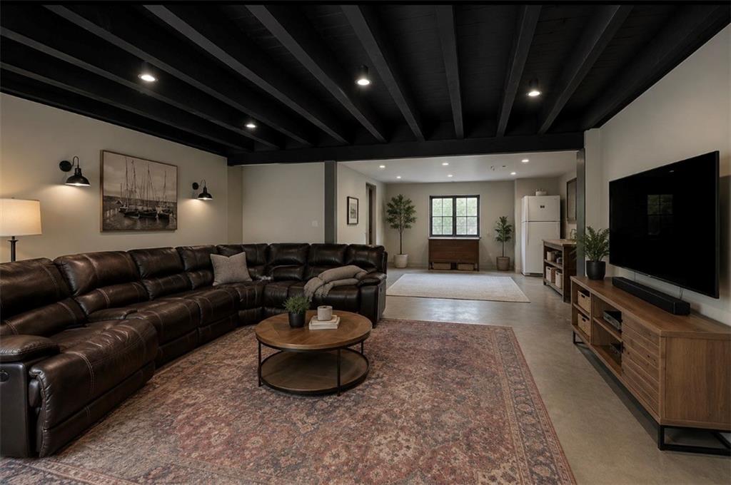 367 Bradshaw Lane