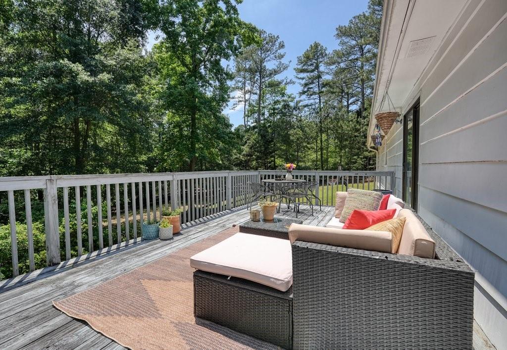 367 Bradshaw Lane