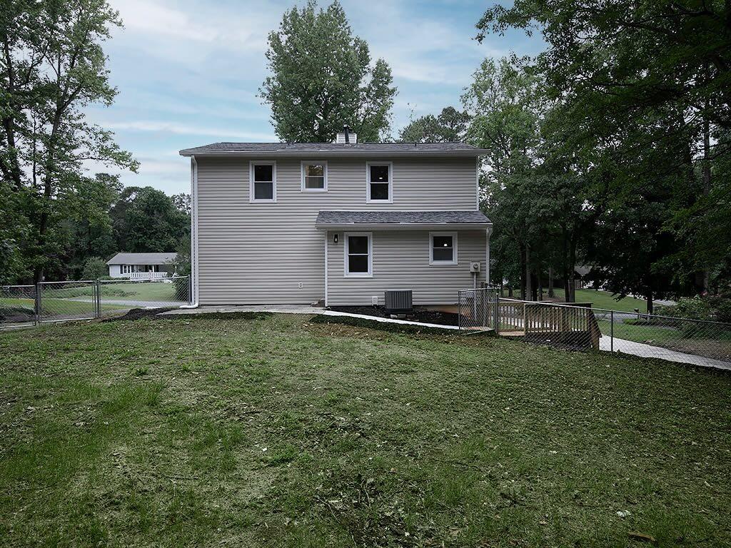 2883 Country Lane NW