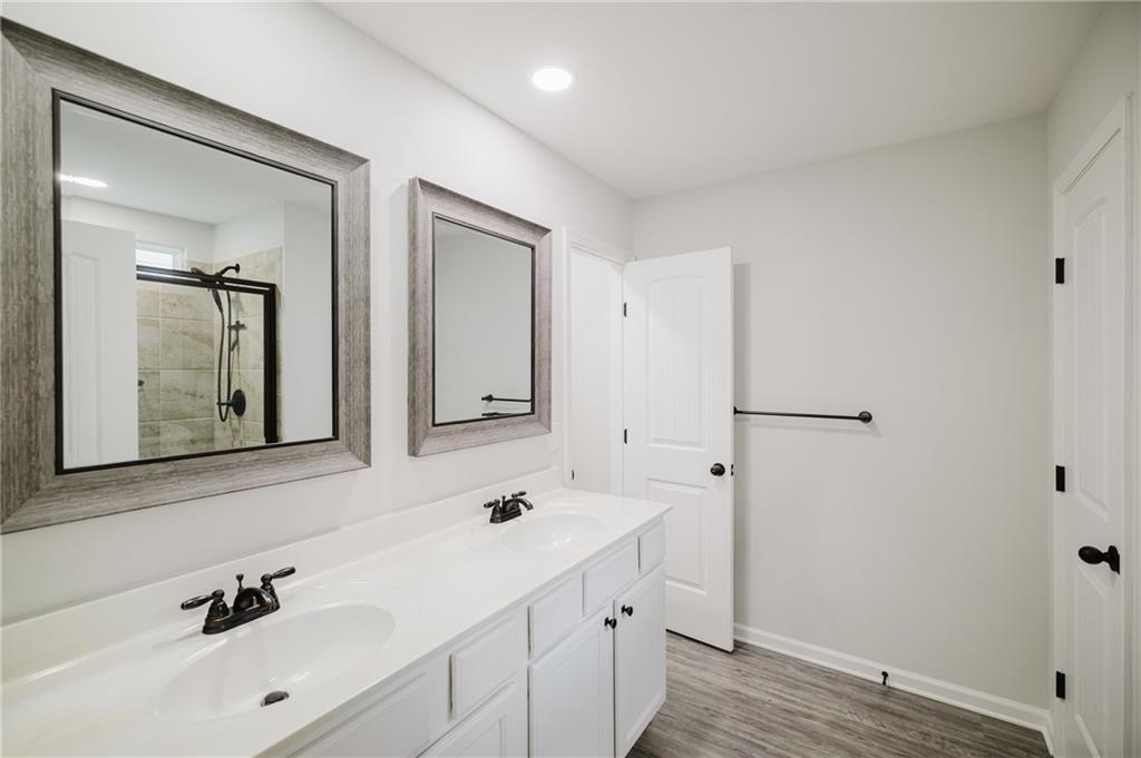 119 Ridgewood Way