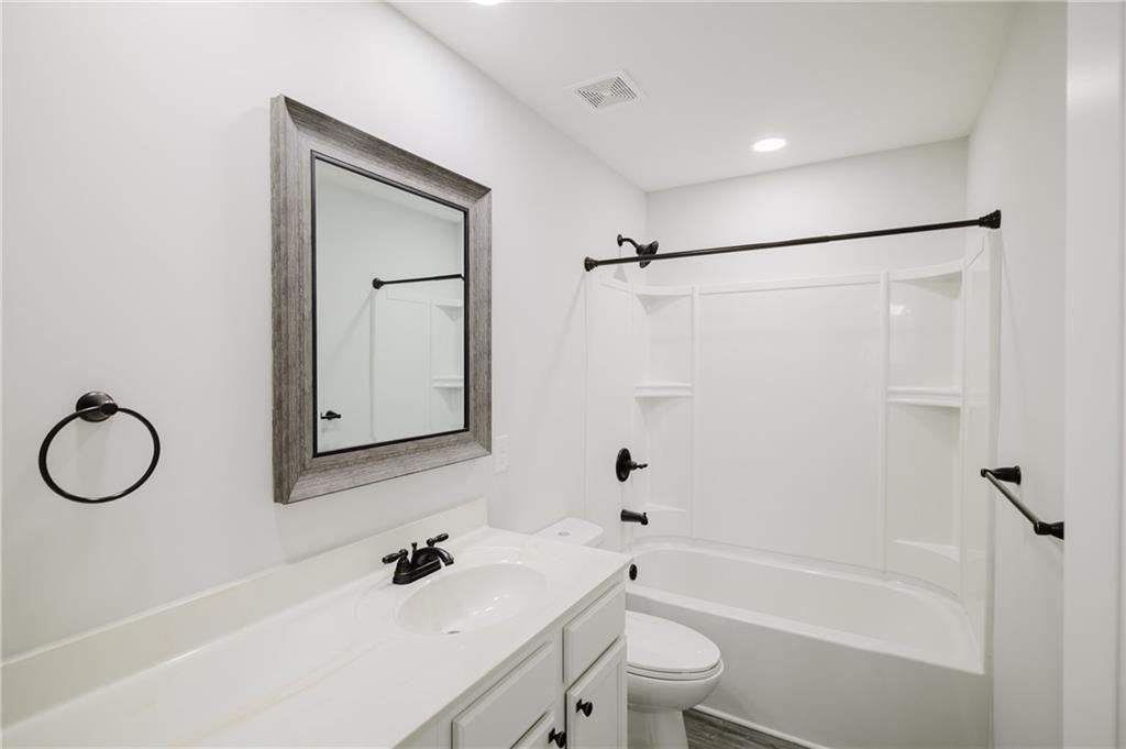 119 Ridgewood Way