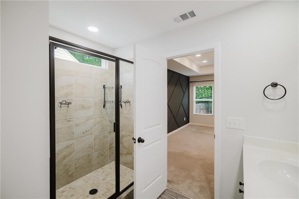 119 Ridgewood Way