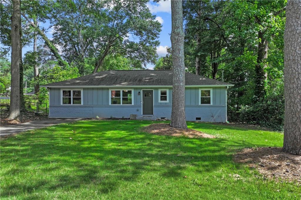 551 Floyd Drive SE