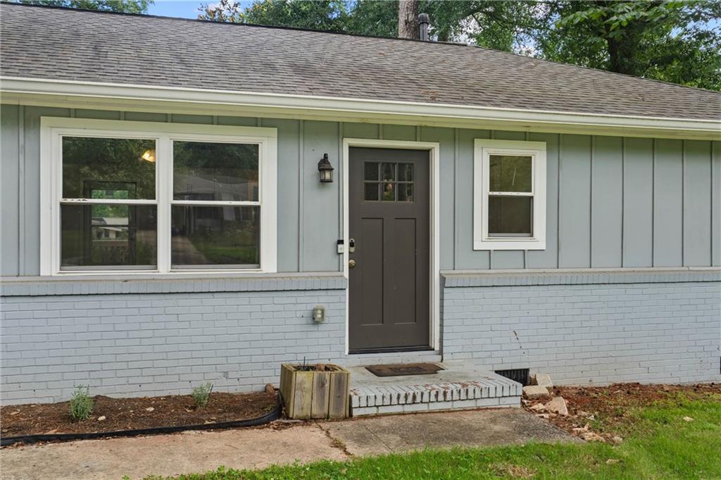 551 Floyd Drive SE