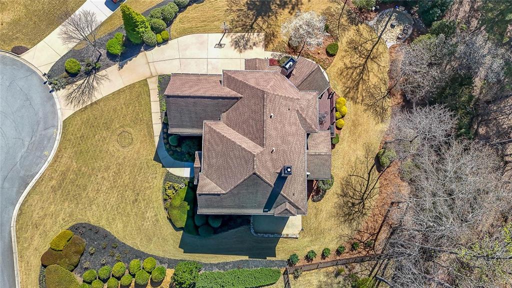 1485 White Rose Court NW