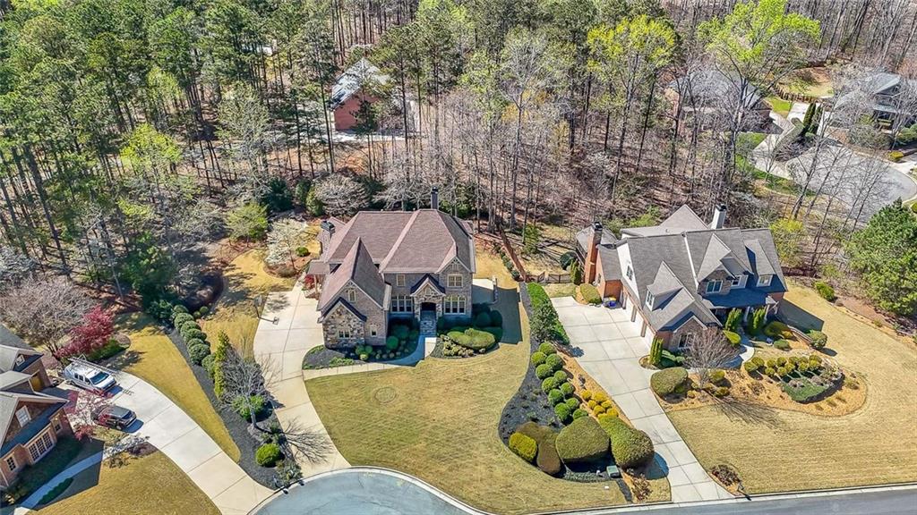 1485 White Rose Court NW