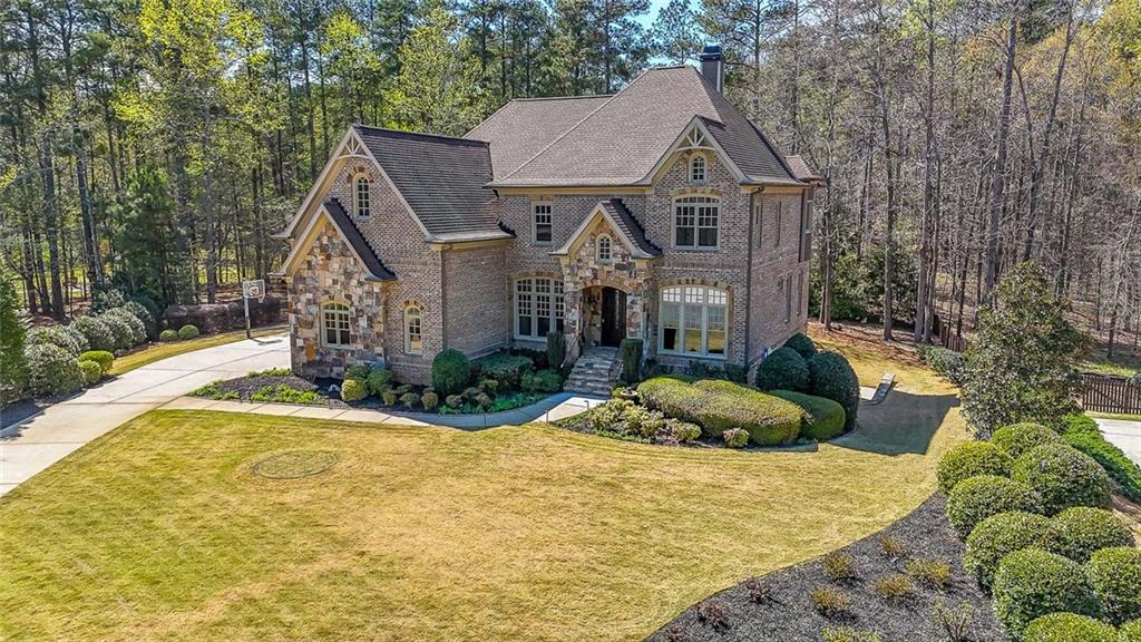 1485 White Rose Court NW