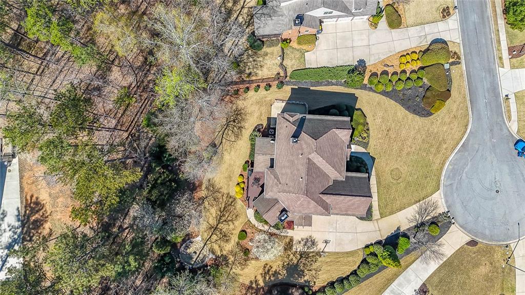1485 White Rose Court NW
