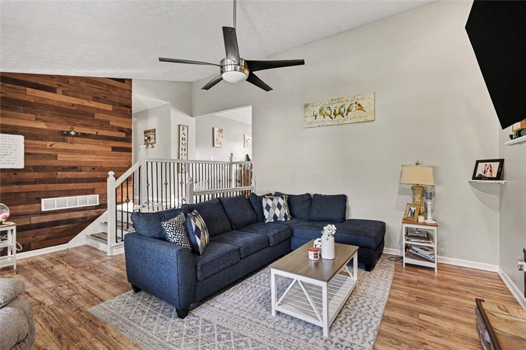 302 Fairview Lane