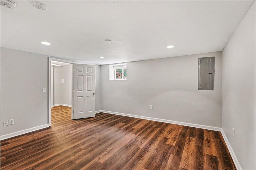 302 Fairview Lane