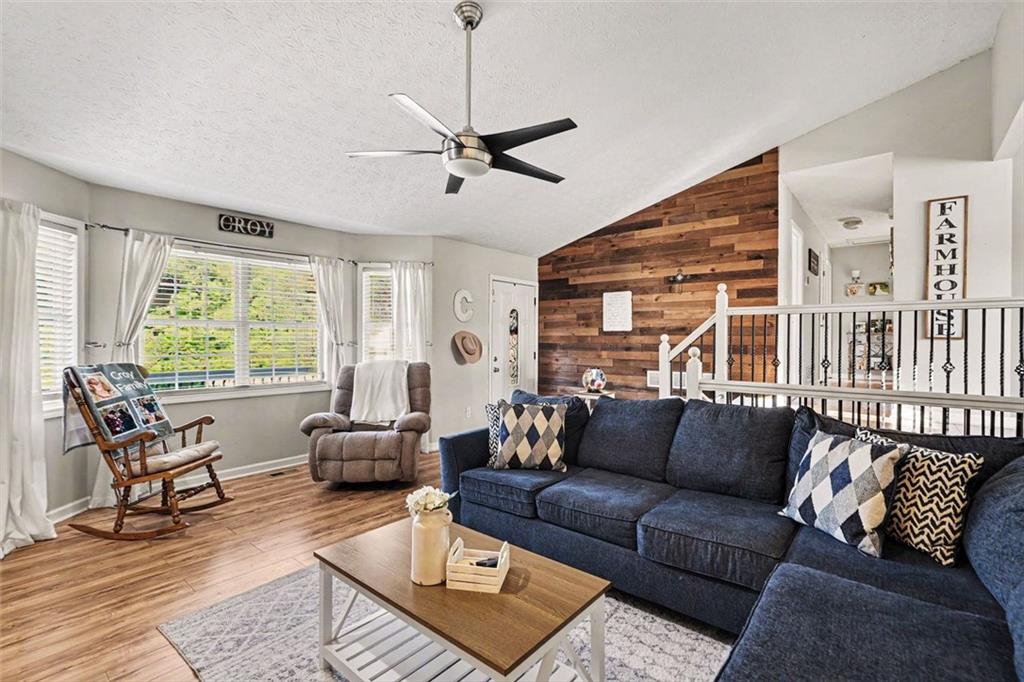 302 Fairview Lane