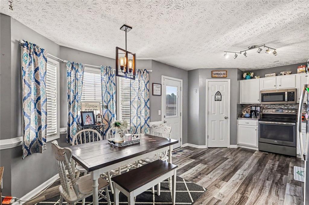 302 Fairview Lane