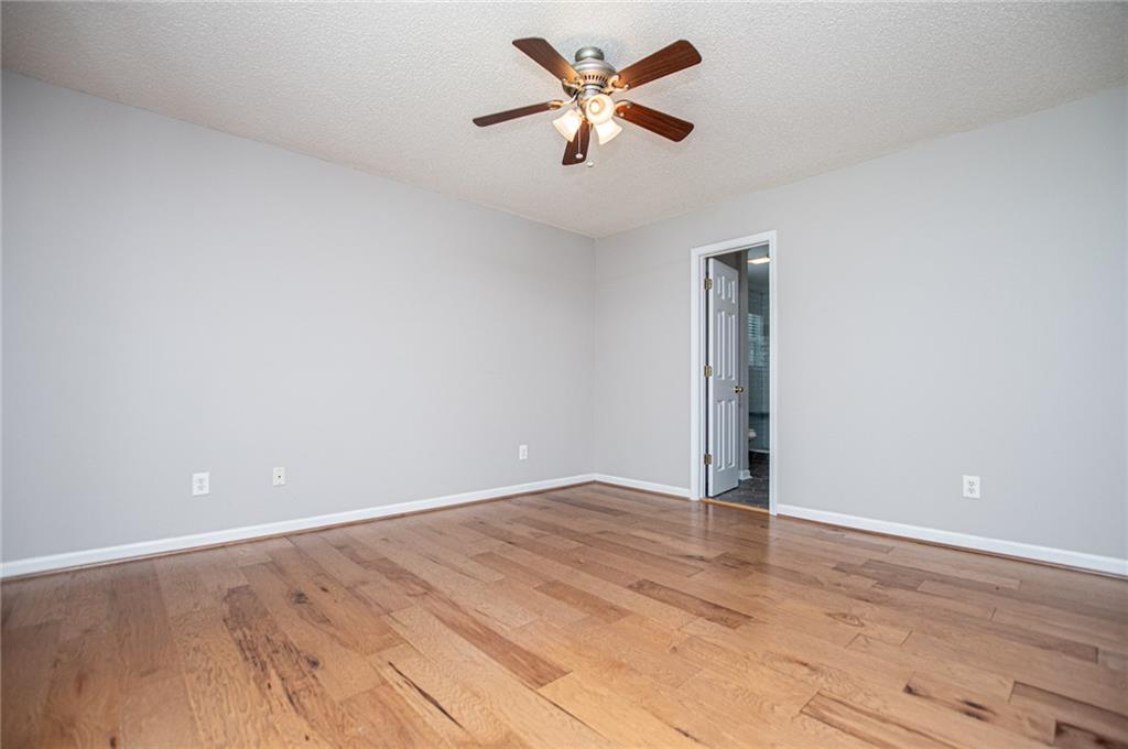6150 Shallow Wood Lane