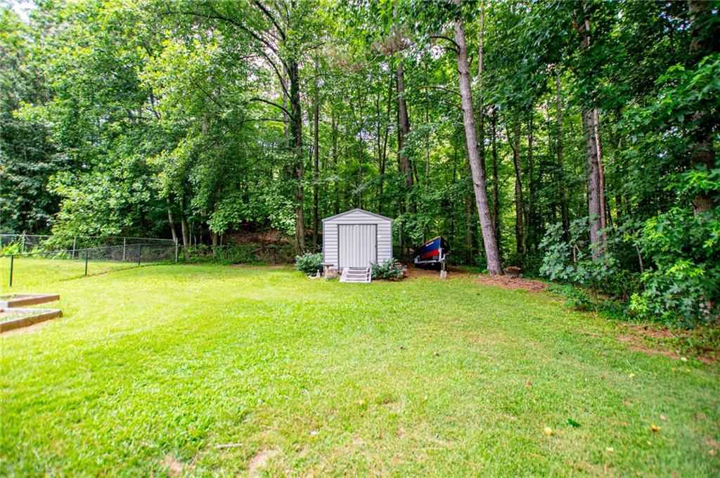 6150 Shallow Wood Lane