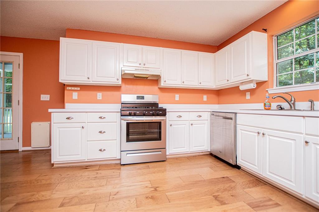 6150 Shallow Wood Lane
