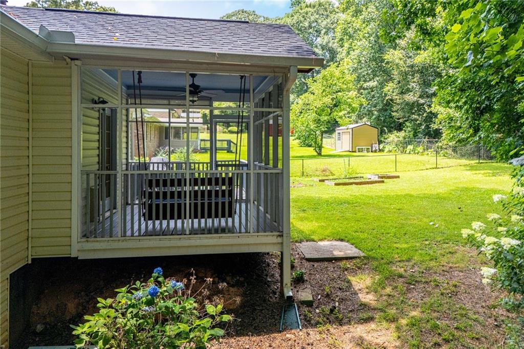6150 Shallow Wood Lane