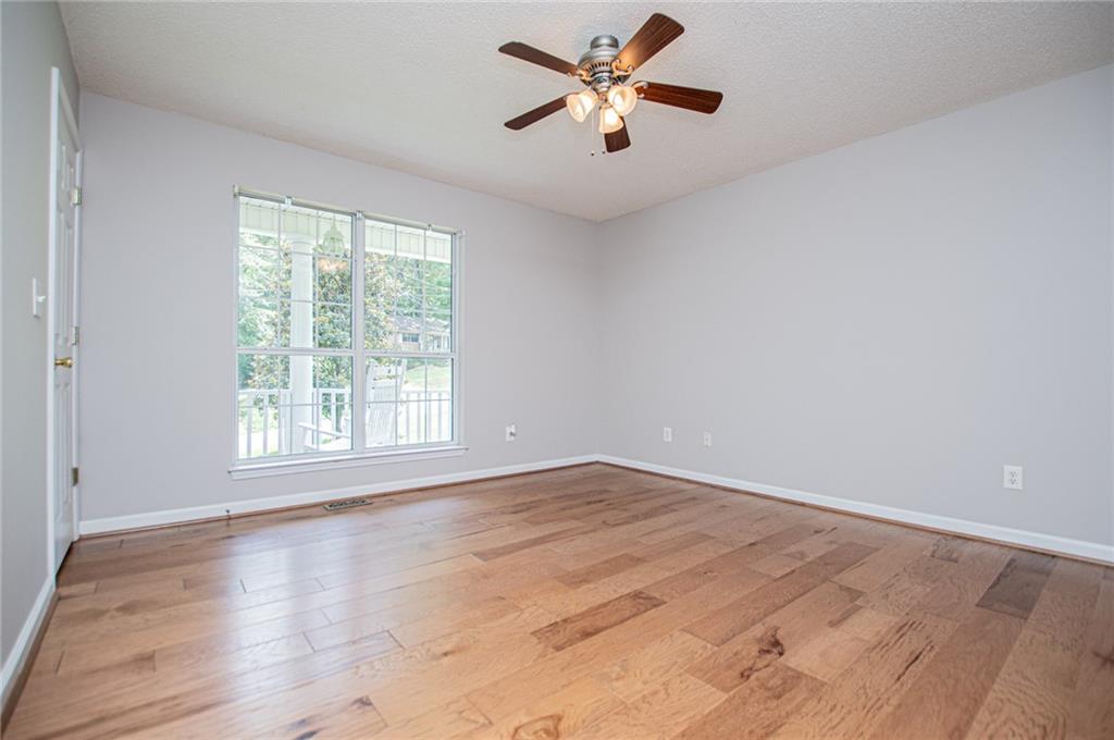 6150 Shallow Wood Lane