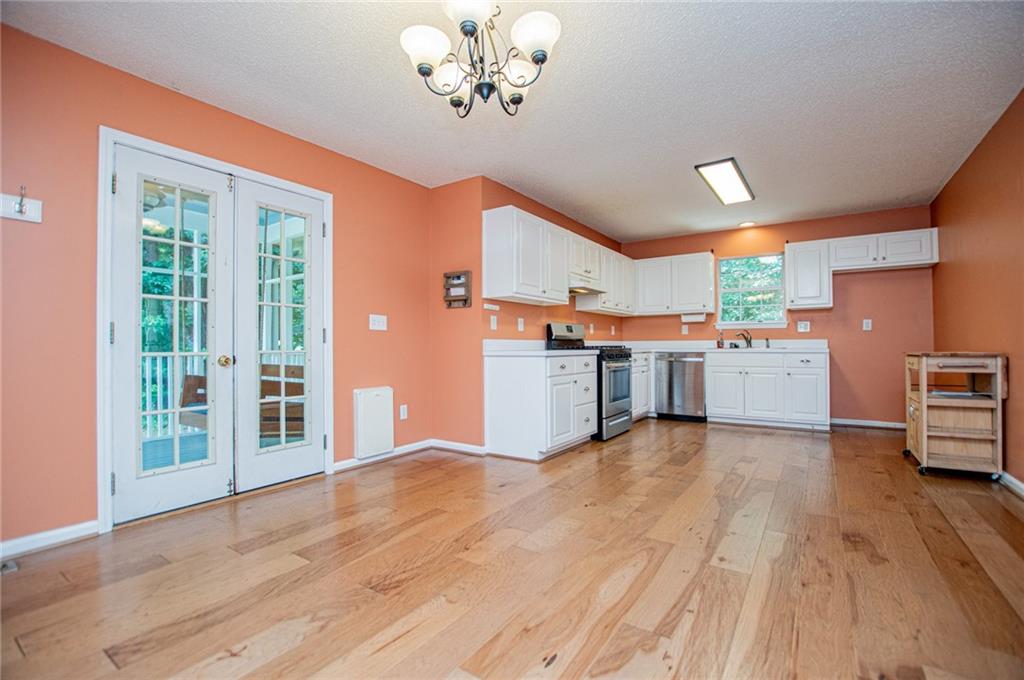 6150 Shallow Wood Lane