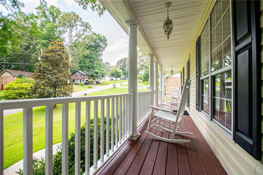 6150 Shallow Wood Lane