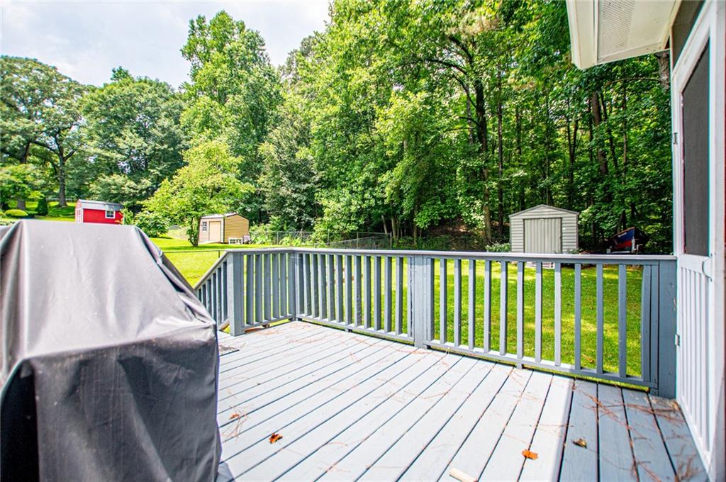6150 Shallow Wood Lane