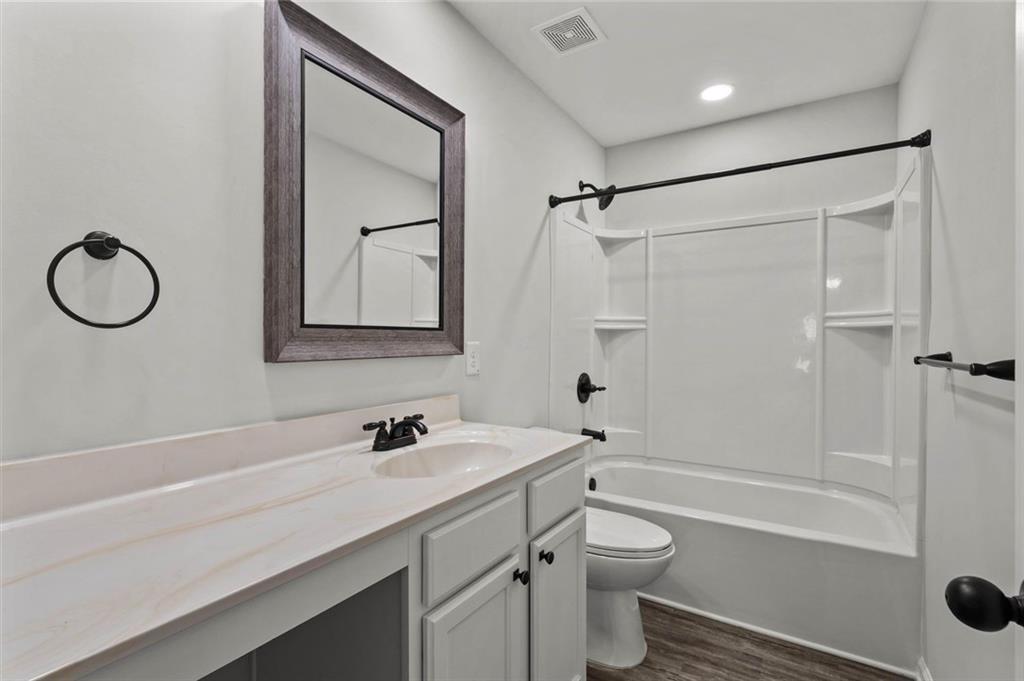119 Ridgewood Way