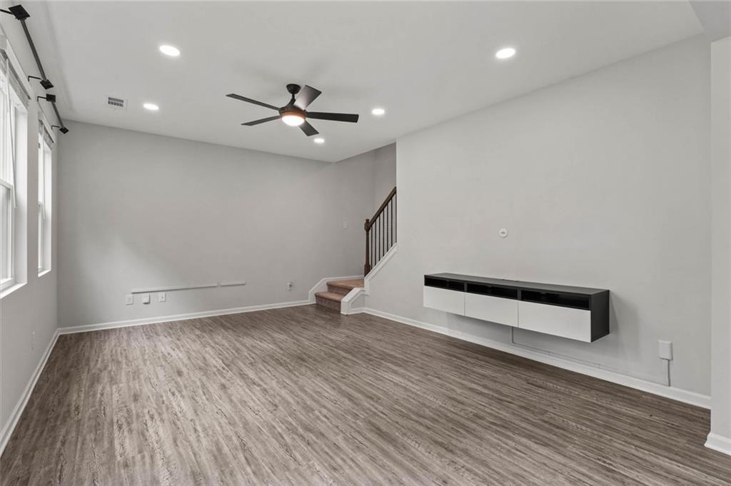 119 Ridgewood Way