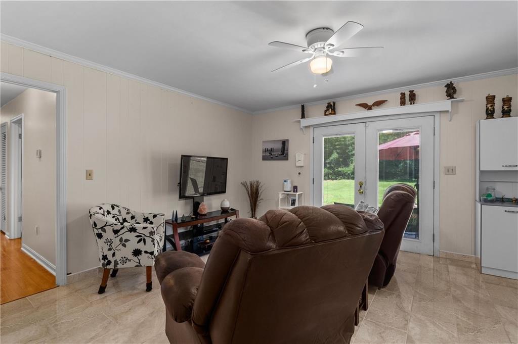 1713 Kimberly Drive SW